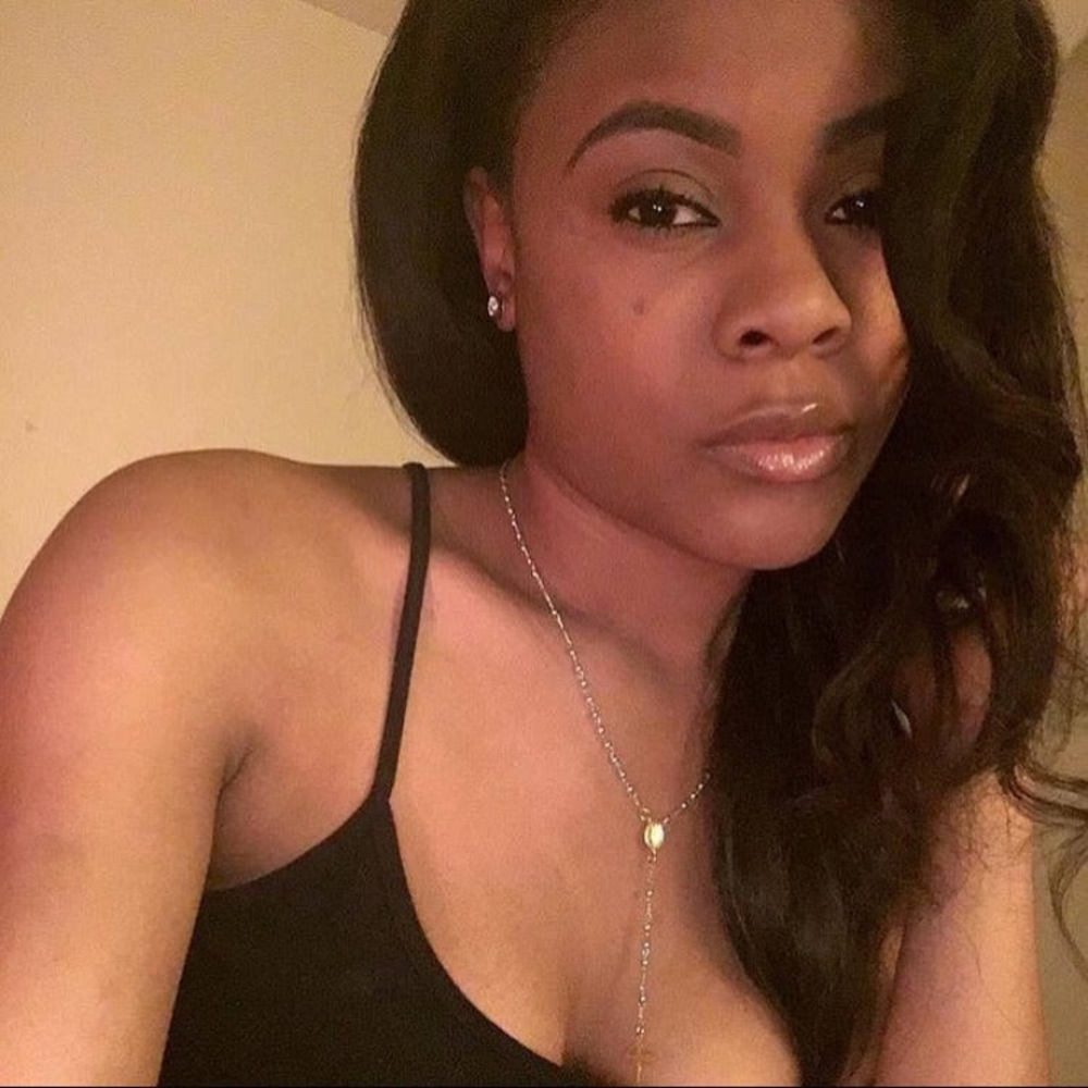 Meet your Posher, Jasmine